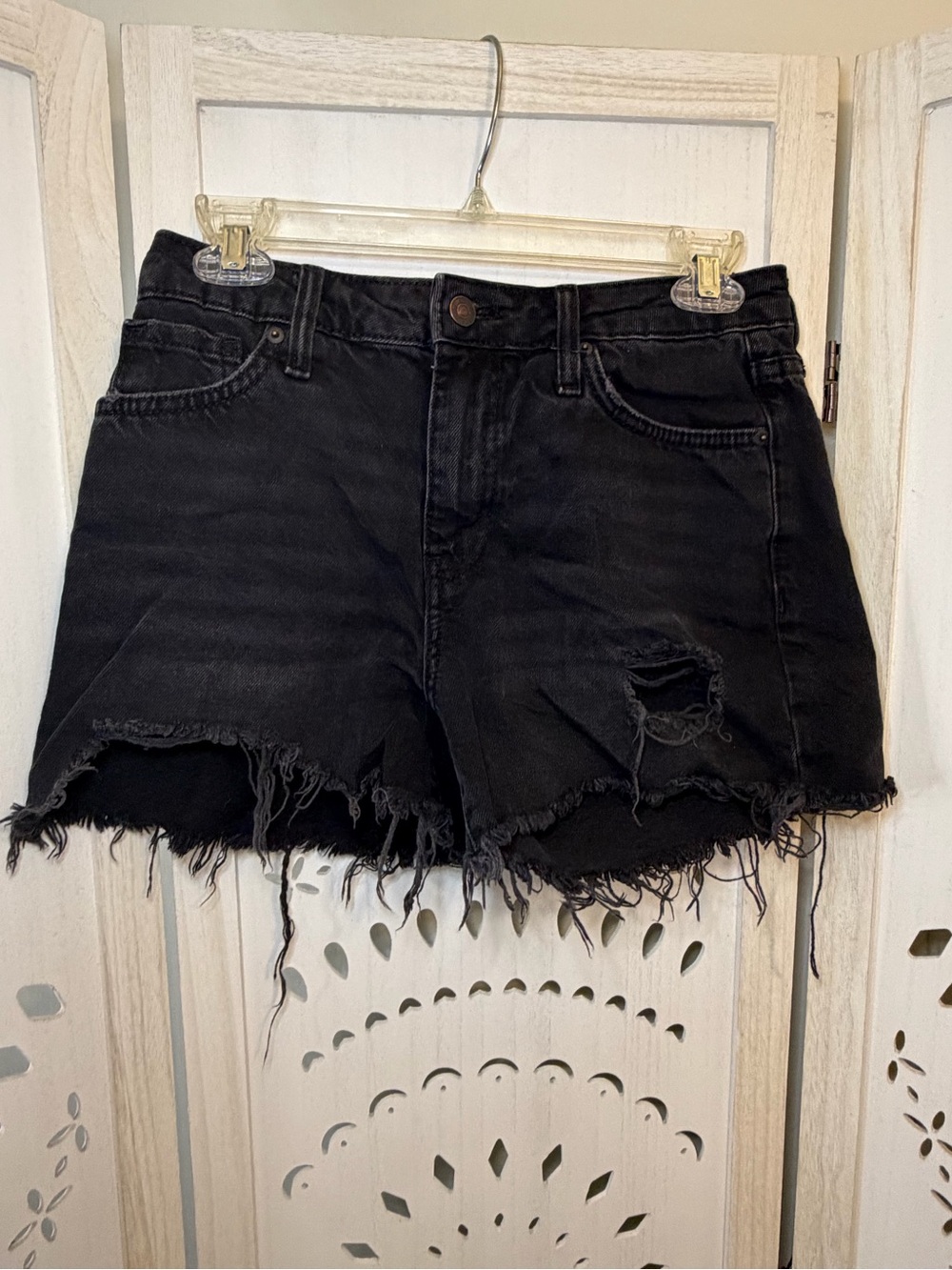 Forever 21 Black Distressed Frayed Denim Shorts 100% cotton